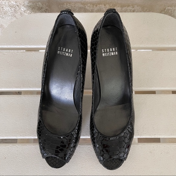 Stuart Weitzman black snake embossed pumps 9 - Picture 14 of 14